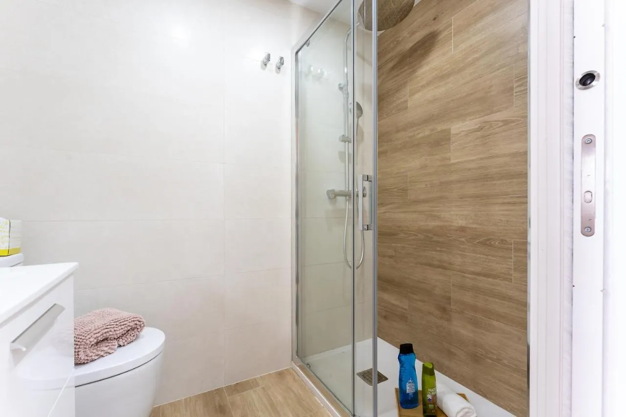 Beach Front Holiday Studio Appartement Fuengirola Spanje